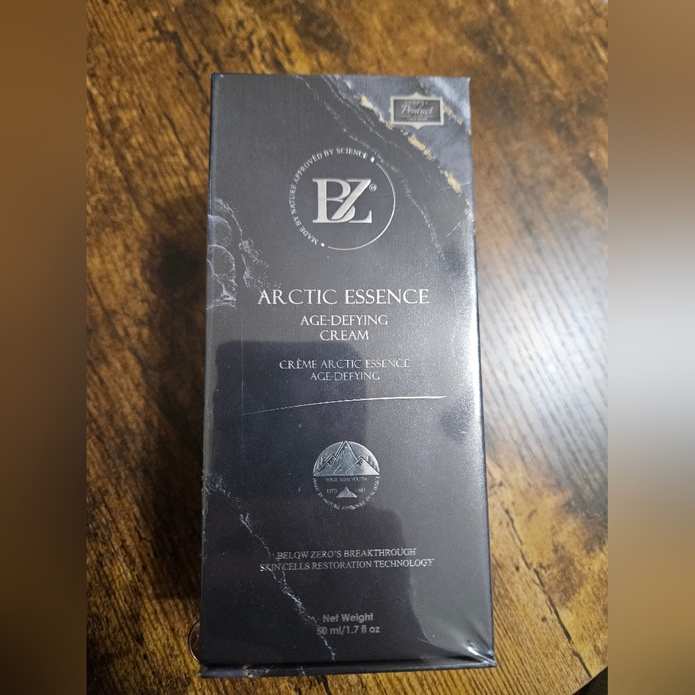 BELOW ZERO Arctic Essence Age-Defying Cream